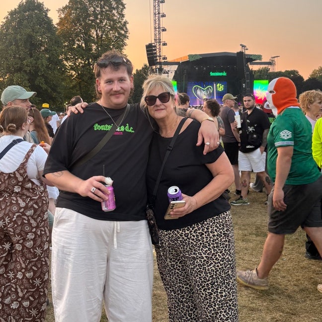 Professional Male seeks a double room Main Photo