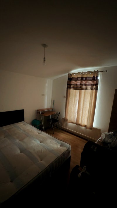 1 double bed room available in Manor Park  Main Photo