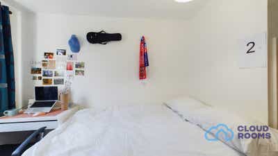 Radiant Double Room in Shared – E14 🏠 Ilse of Dog Main Photo
