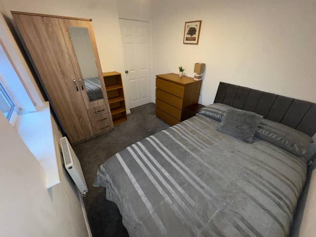 Cosy Room near GE hospital (13 min walk) Main Photo