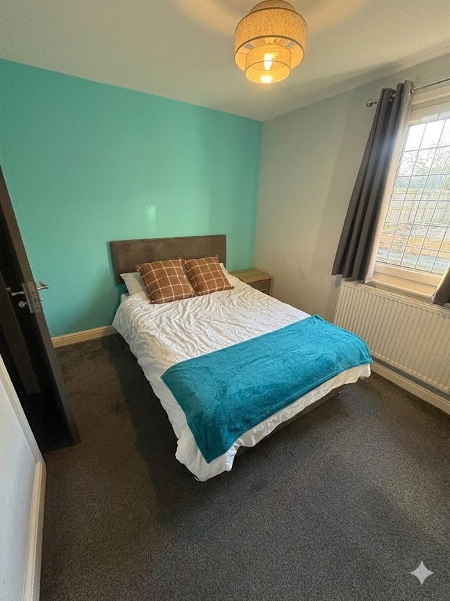 En-suite room close to city hospital  Main Photo