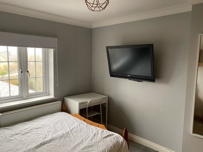 Double room in shared house Main Photo