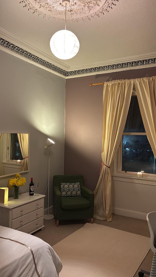 Double room in leith  Main Photo