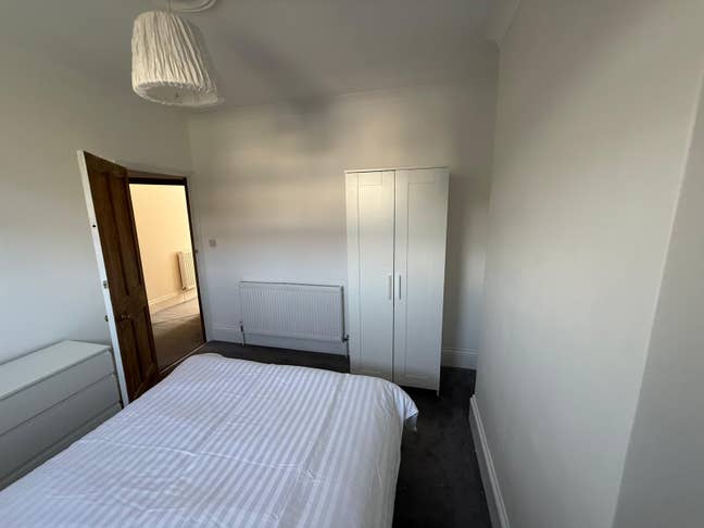 Double Room in House with Garden  Main Photo