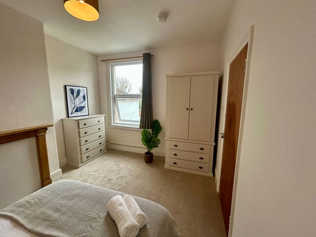 Furnished Double Room Main Photo