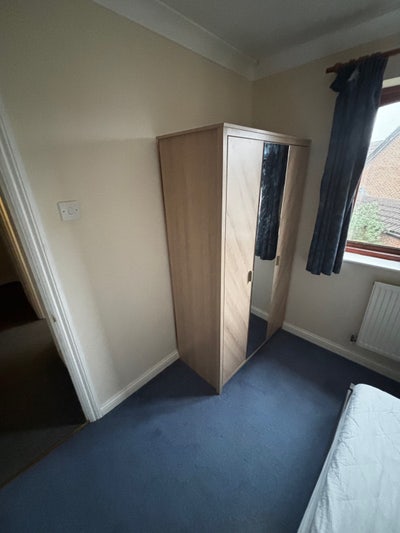 1 Small double room fully detached house Hertford  Main Photo
