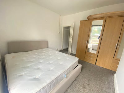 Double room in walsall Main Photo