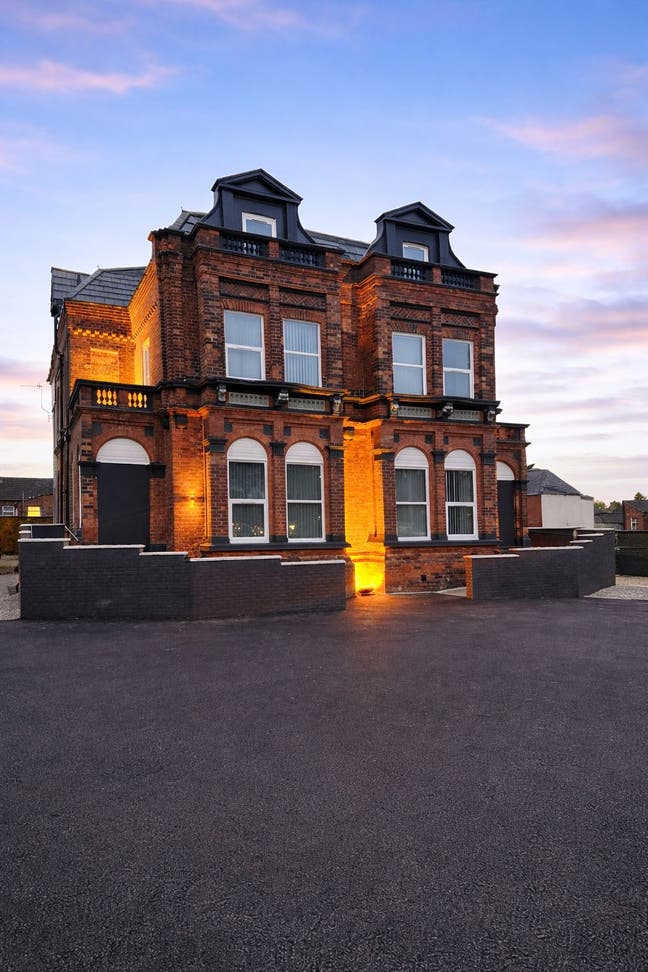 Amazing new development  Main Photo