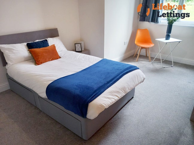 2 double bedroom - 1  ensuite - all Bills inc. Main Photo