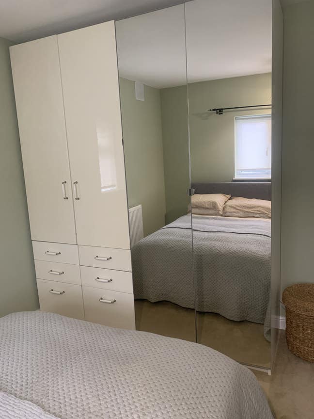 Fully furnished double room for rent  Main Photo