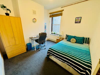 🌟 Cozy Double Room in Harlesden – Zone 3 🌟 Main Photo