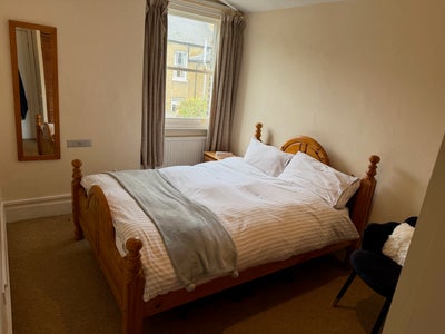 Bright fully furnished double bedroom Main Photo