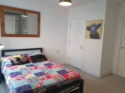 En-Suite Double - Central Yeovil- Townhouse  Main Photo