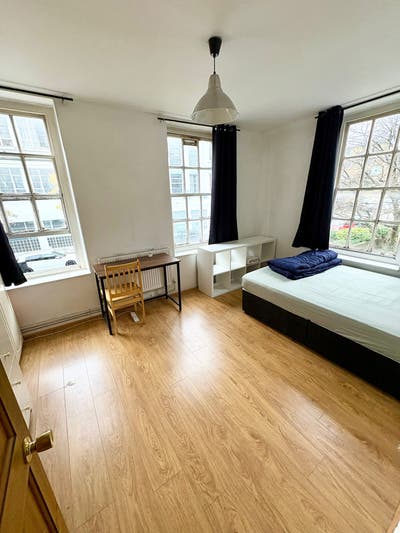 Large Room available in Marylebone Main Photo