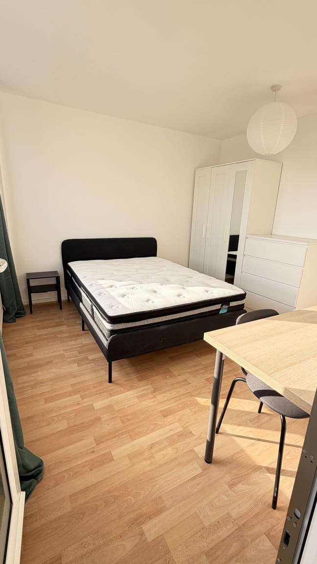 Brand New Bright Rooms – 3 Minutes from Haggerston Main Photo