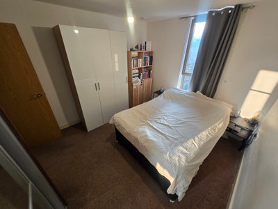 Double Room 2 mins from Lewisham Station Main Photo