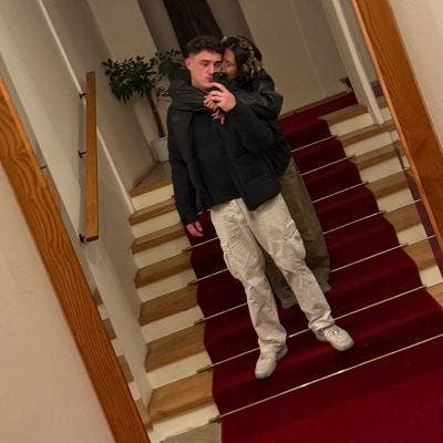 Professional Male seeks a double room Main Photo