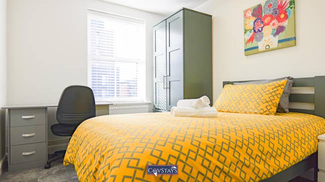 Stunning New 2-bed Apt in CV1 - All bills inc Main Photo