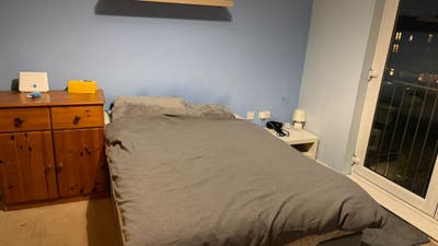 Bright Double Bedroom with Private Bathroom  Main Photo