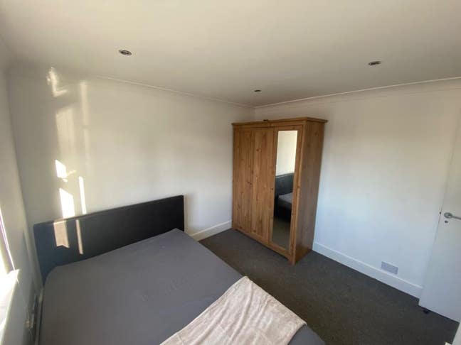 Double Room in NW4 | &pound;850 PCM (All Bills Inc. Main Photo