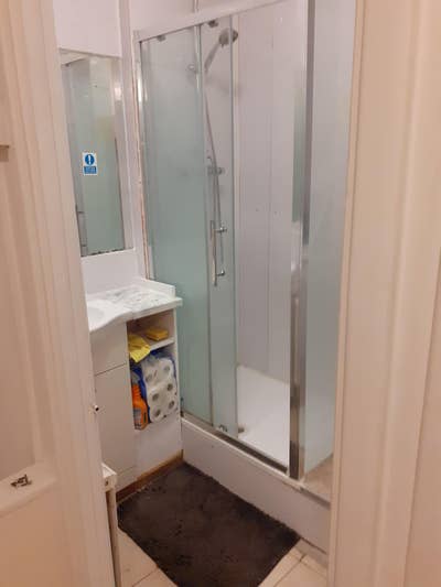  Dbl room in barking  Main Photo