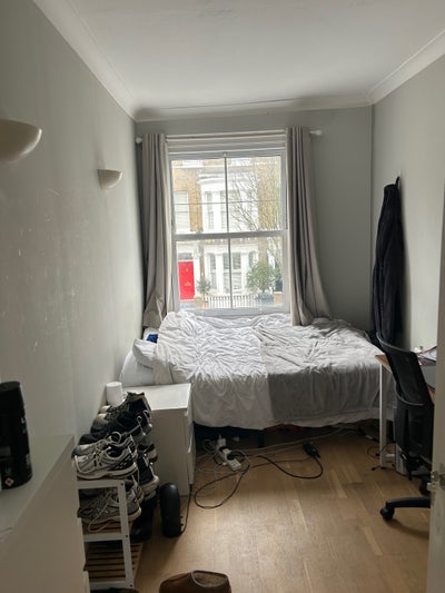 Double room in 4-bed Clapham Old Town - April 1st Main Photo