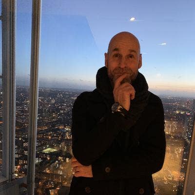 Professional Male seeks a single or double room Main Photo