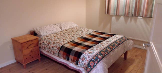 2 bed flat available for long term let Main Photo