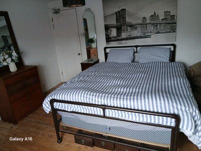 Large  Furnished Double Room by the seafront  Main Photo