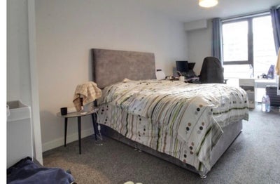 Room in a flat to rent  Main Photo