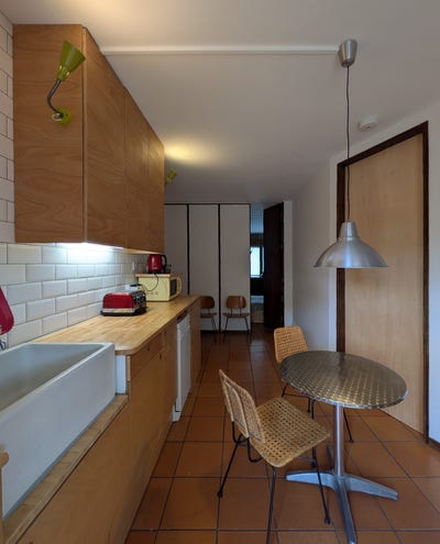 Spacious Ground Floor One Bed Flat  London Fields  Main Photo