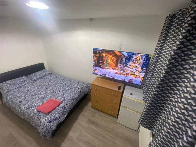  Ensuites  Double  Rooms  Available  Now   UB3 Main Photo