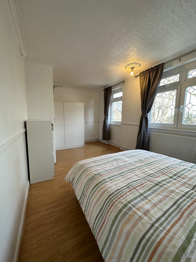 ✨ Stylish Double Room Available Now | Canary Wharf Main Photo