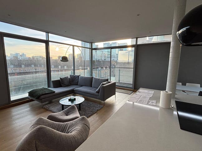 Lovely Spitalfields Double Room in Modern Flat Main Photo