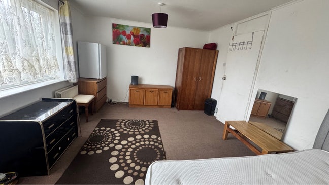 Large Double Room. &pound;475 Including All BIlls Main Photo