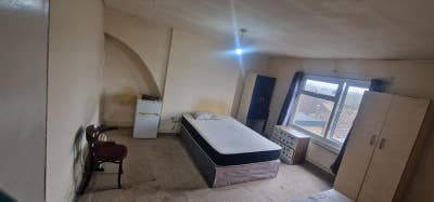 Large Double Room available Penge Main Photo