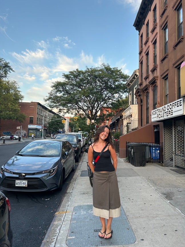 Seeking double room  Main Photo