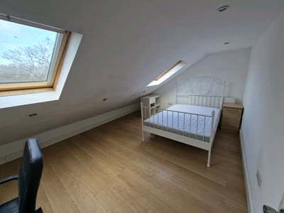 Single & double room in Eastham opposite park Main Photo