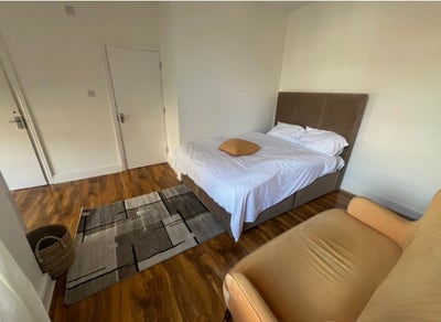 Luxury Ensuite  Room  Main Photo