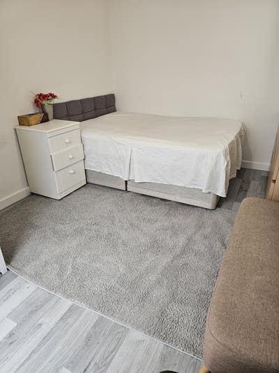 Double bedroom available for rent  Main Photo