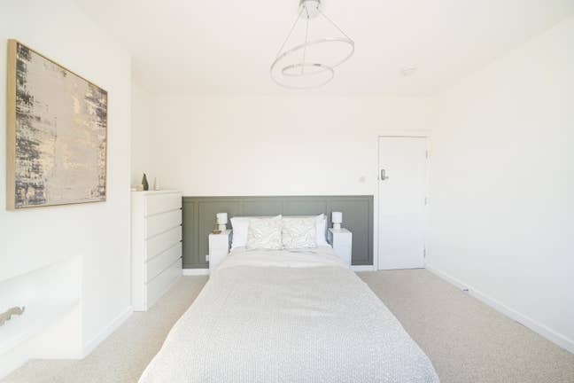 Eastville | Brand New 6 Bedroom Professional House Main Photo