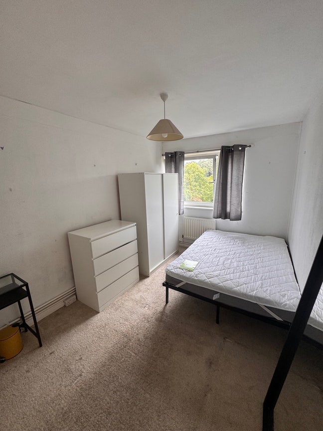 Specious Double Room Available!!! Main Photo