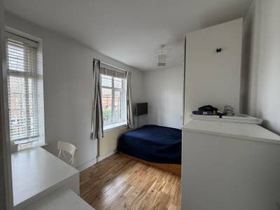 Cozy Room Near Canada Water Main Photo