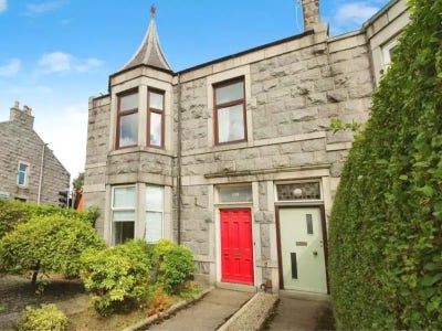 Beautiful Victorian 6-Bedroom Maisonette Main Photo