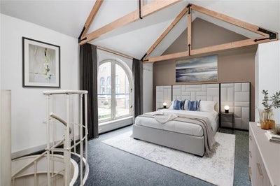 Large flat over 1000 SQ feet in Battersea by river Main Photo