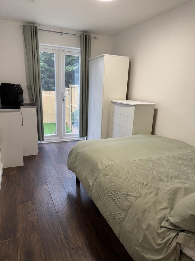 Double room - self-contained Main Photo