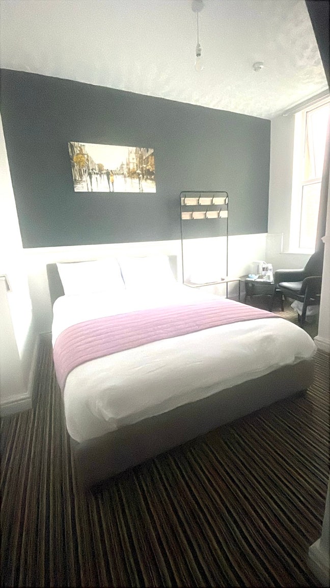 Double room en-suite  Main Photo