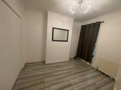 Double room available now Main Photo