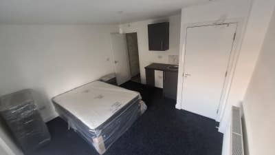 3 x Modern En-Suite Rooms Available Now - DSS/UC Main Photo