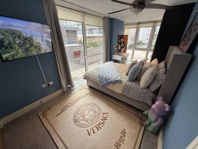 🌆Brand New Greenwich Flat – 3 Rooms Available Main Photo